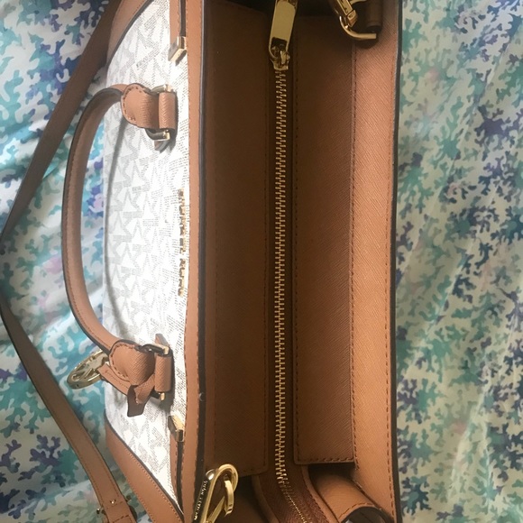 Michael Kors : large satchel - Picture 3 of 6